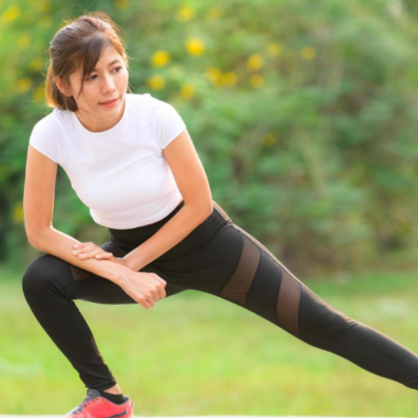 5 EASY STRETCHES TO IMPROVE POSTURE AND FLEXIBILITY