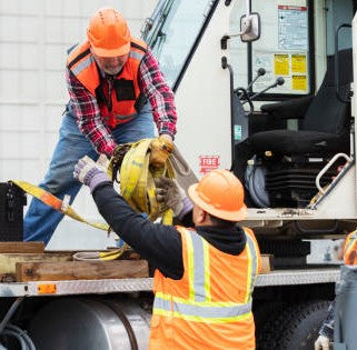 CUSTOMIZING MATERIAL HANDLING STRAPS FOR SPECIFIC JOBS AND ENVIRONMENTS