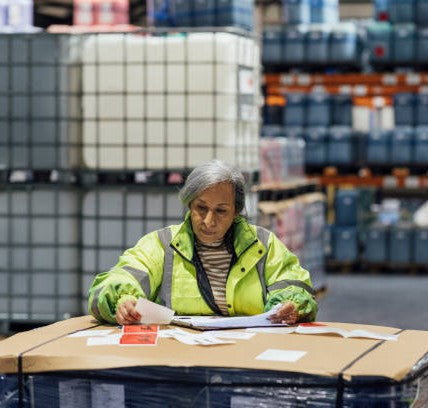 KEY FEATURES TO CONSIDER WHEN SELECTING MATERIAL HANDLING STRAPS