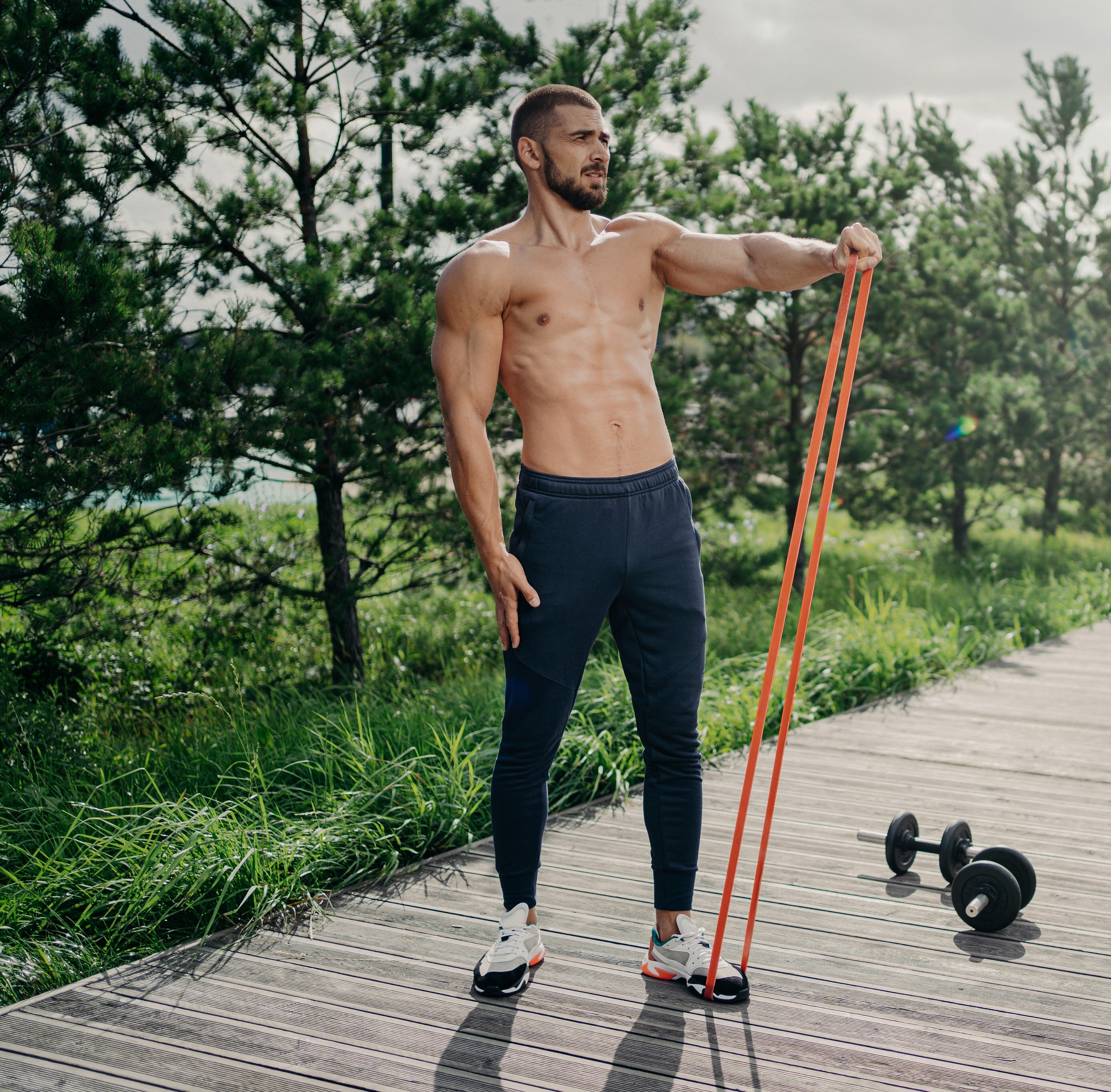 HOW TO CHOOSE THE RIGHT RESISTANCE BANDS FOR WEIGHT TRAINING