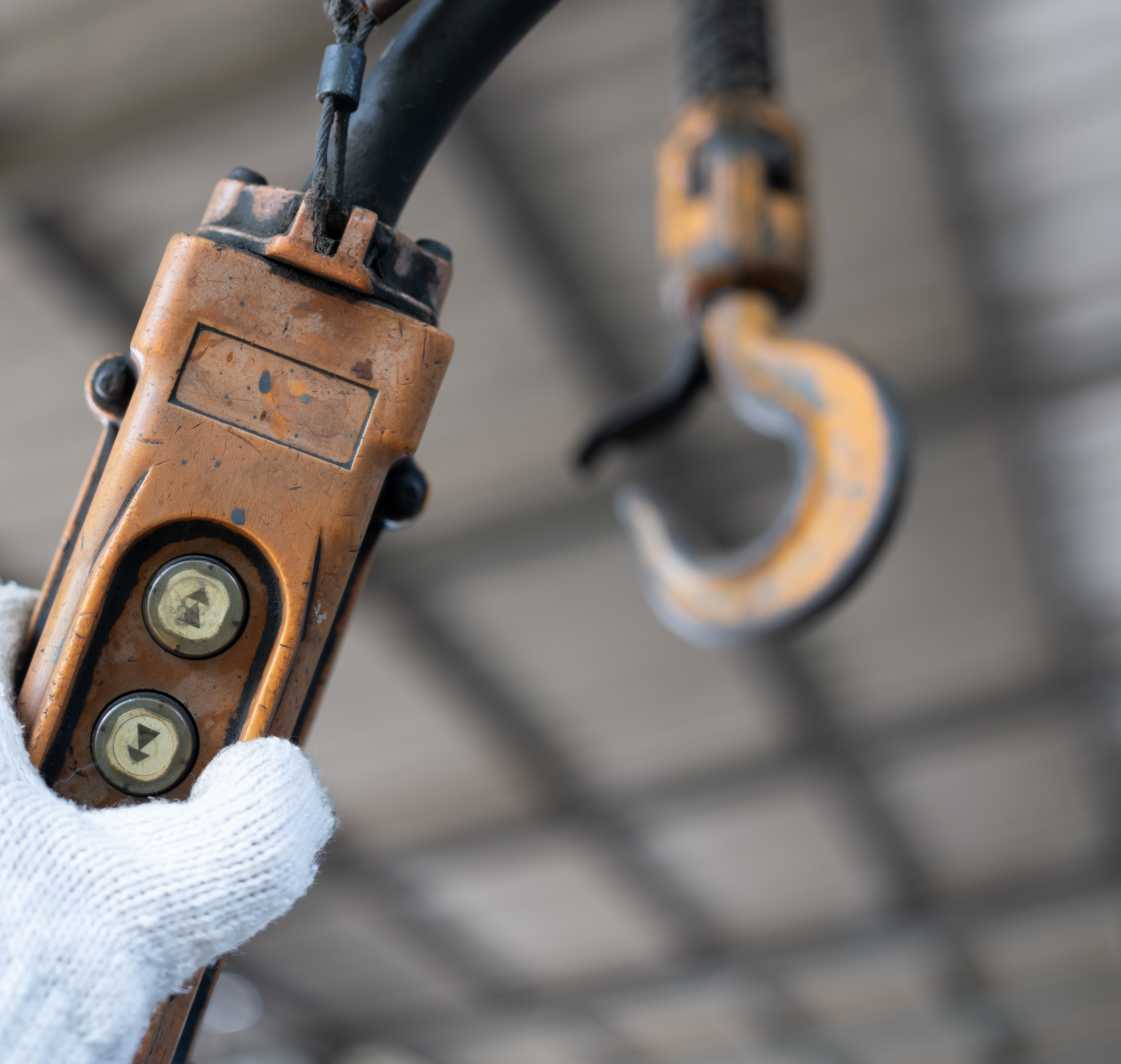 DO YOU NEED A LIFTING BELT FOR OVERHEAD PRESSES?