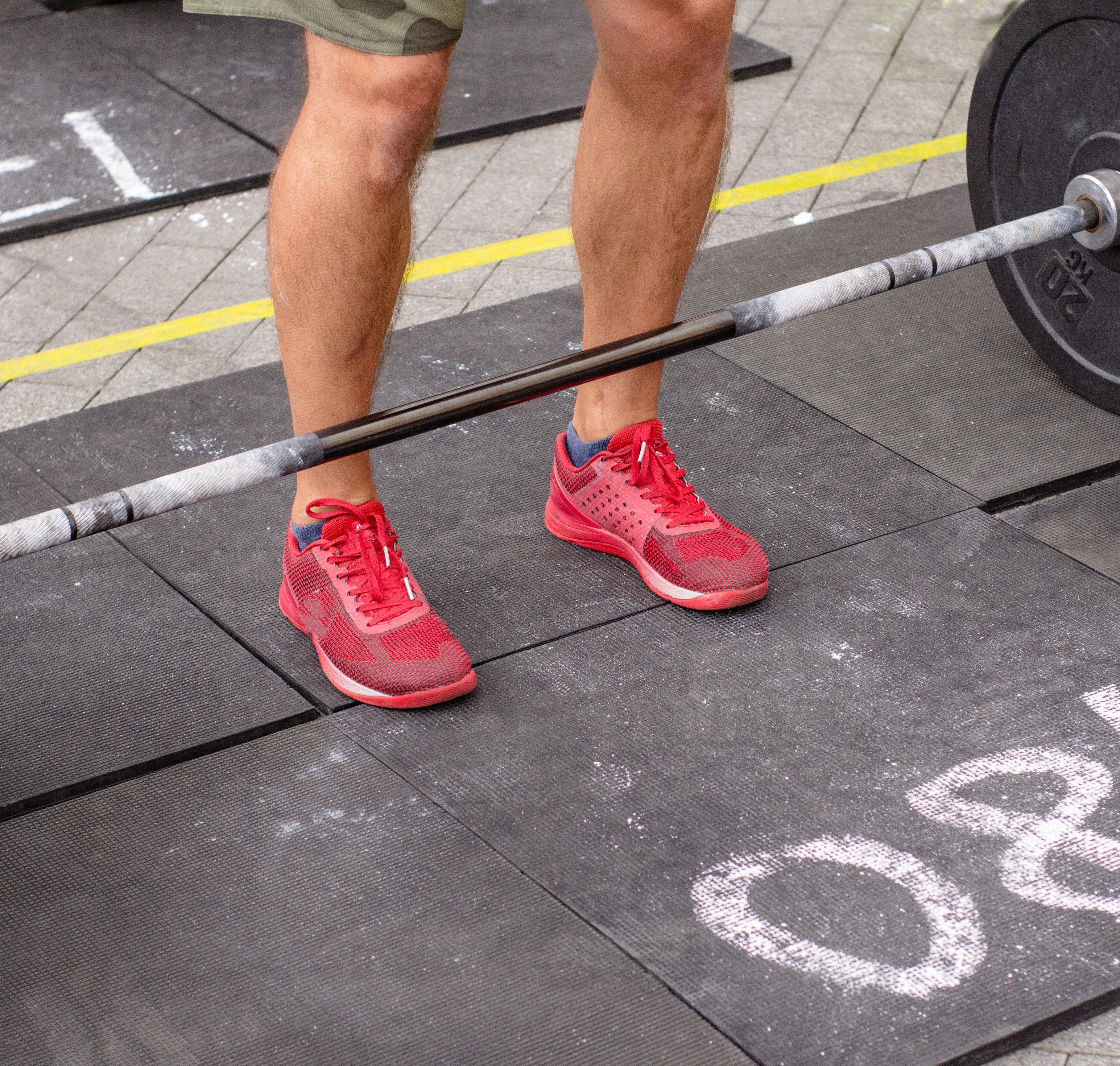 AFFORDABLE WEIGHTLIFTING GEAR FOR BEGINNERS ON A BUDGET