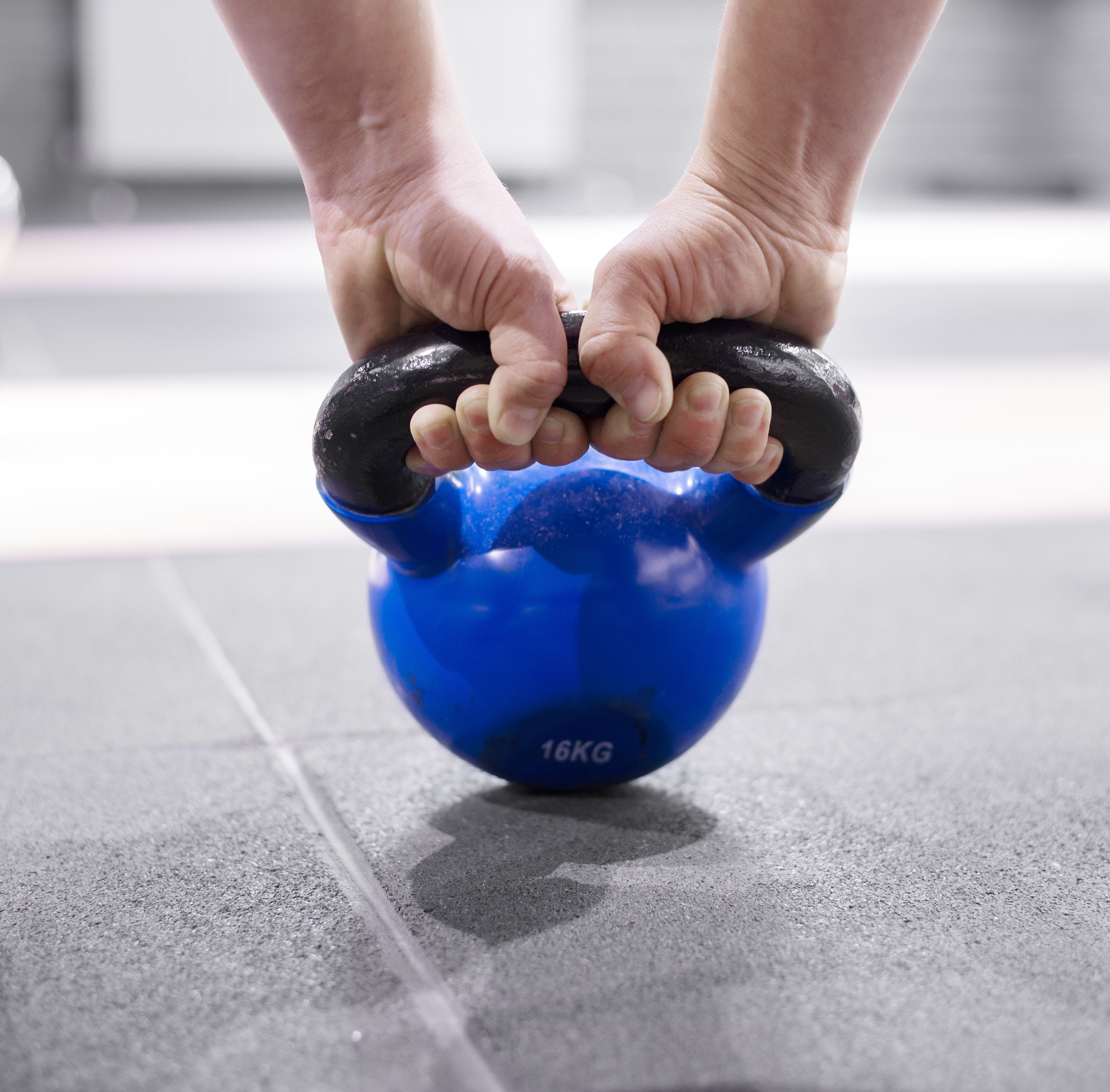 How to Use Elbow Supports to Improve Grip Strength