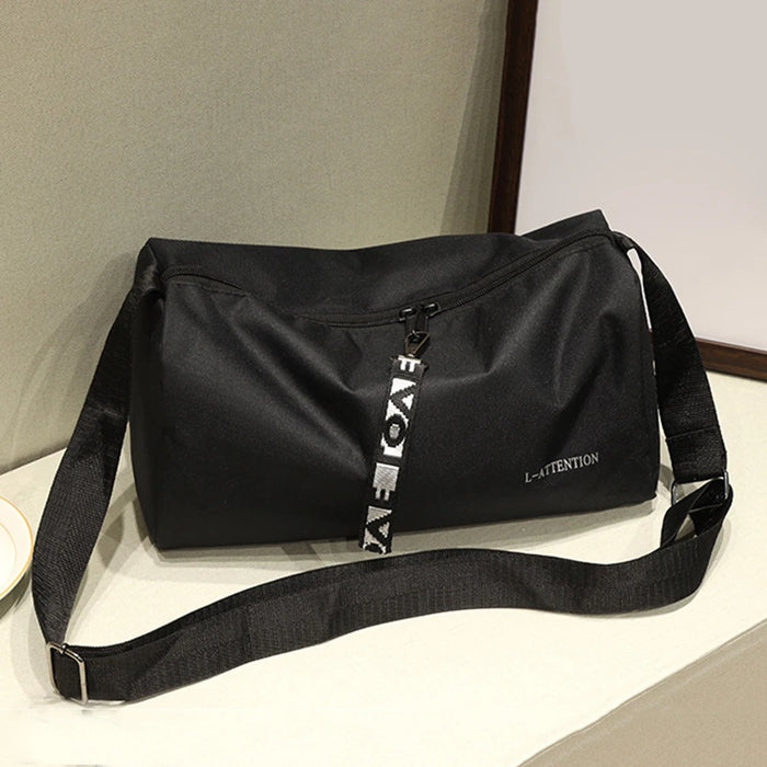 Portable Yoga Gym Sports Bag Multifunction Outdoor Fitness Gym Bags Fashion Travel Handbag Adjustable Strap for Weekend Training